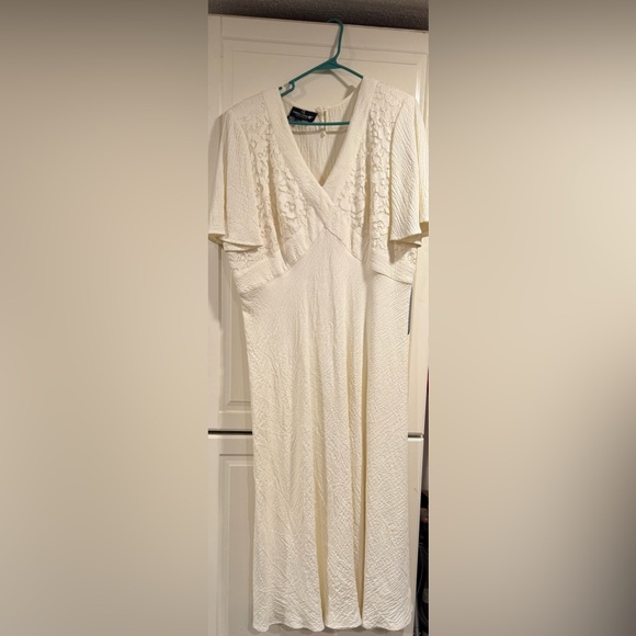 Carole little Elegant White Maxi Dress with padded shoulders size 14W 8:1 - Picture 1 of 2